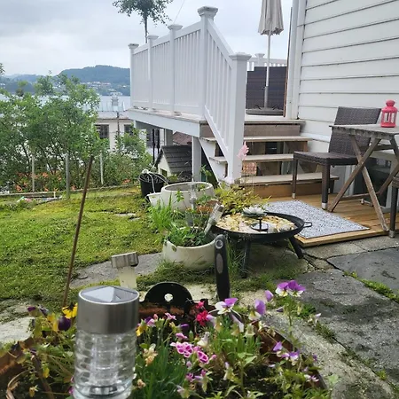 Vakantiehuis Cozy House In Historical Area *